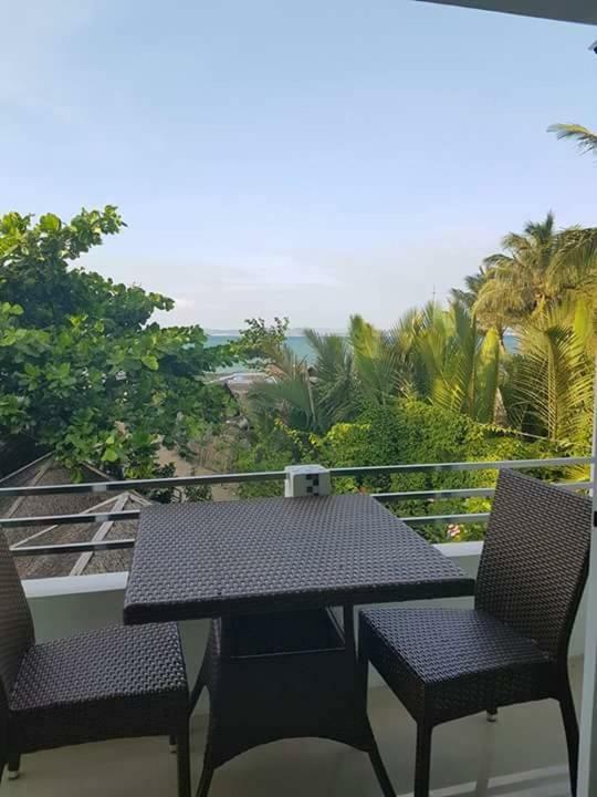 Hangout Beach Resort Caticlan Zewnętrze zdjęcie